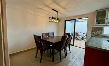 Venta De Casa En Av. Las Naciones, Maipú
