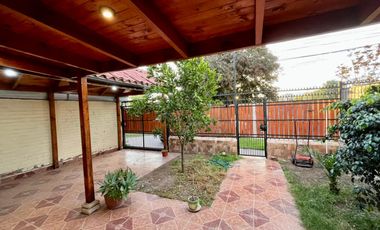 Venta De Casa En Av. Las Naciones, Maipú