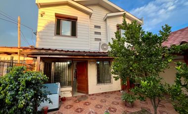 Venta De Casa En Av. Las Naciones, Maipú