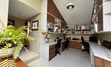 CASA EN VENTA EN SAN JERÓNIMO LIDICE RODEADA DE AREAS VERDES A UN PASO DE PERIFERICO.