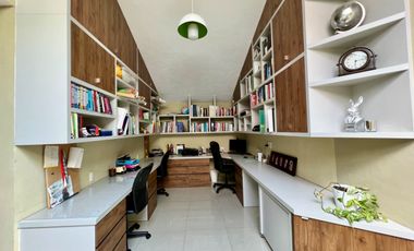 CASA EN VENTA EN SAN JERÓNIMO LIDICE RODEADA DE AREAS VERDES A UN PASO DE PERIFERICO.