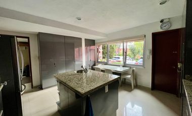 CASA EN VENTA EN SAN JERÓNIMO LIDICE RODEADA DE AREAS VERDES A UN PASO DE PERIFERICO.