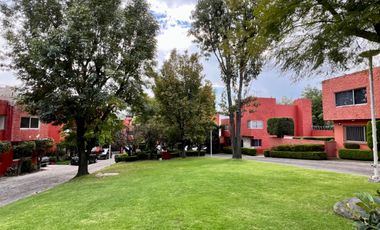 CASA EN VENTA EN SAN JERÓNIMO LIDICE RODEADA DE AREAS VERDES A UN PASO DE PERIFERICO.