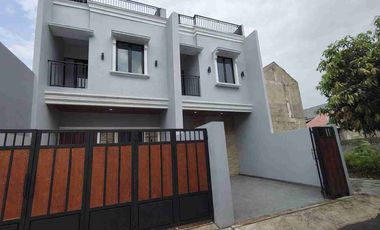 2,5Lantai Hunian Modern Minimalis di Jakarta Selatan under 1M