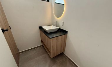 CASA EN RENTA ALTHEA SOLARES