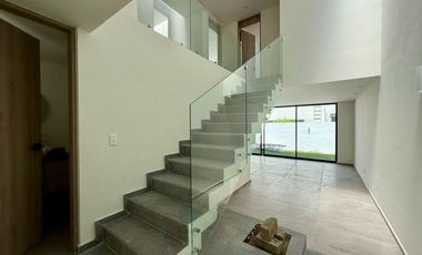 CASA EN RENTA ALTHEA SOLARES