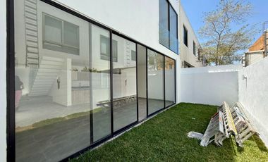 CASA EN RENTA ALTHEA SOLARES