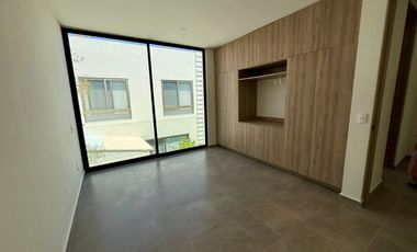 CASA EN RENTA ALTHEA SOLARES