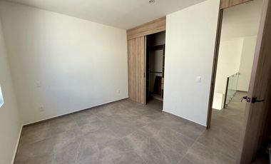 CASA EN RENTA ALTHEA SOLARES