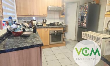 VENTA CASA 5 DORMITORIOS + 3 BAÑOS | CONDOMINIO LOS TINEOS | HUECHURABA