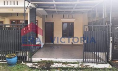 Rumah Siap Huni Dalam Perumahan Di Pusat Kota Kediri Dekat Stadion Brawijaya
