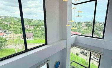 Awesome Overlooking House for Rent