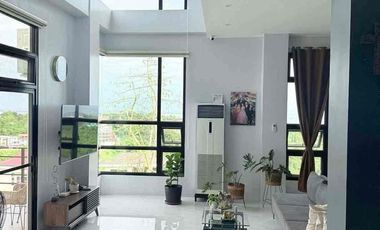 Awesome Overlooking House for Rent