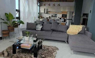 Awesome Overlooking House for Rent