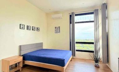 Awesome Overlooking House for Rent