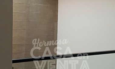 Vive en ABSOLUTA PRIVACIDAD Y SEGURIDAD, Casa en Venta REMODELADA LISTA PARA HABITAR.