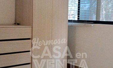 Vive en ABSOLUTA PRIVACIDAD Y SEGURIDAD, Casa en Venta REMODELADA LISTA PARA HABITAR.