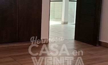 Vive en ABSOLUTA PRIVACIDAD Y SEGURIDAD, Casa en Venta REMODELADA LISTA PARA HABITAR.
