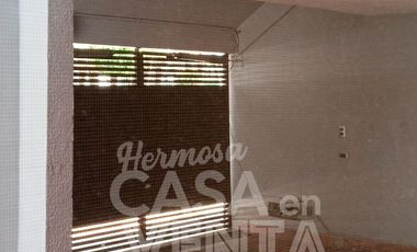 Vive en ABSOLUTA PRIVACIDAD Y SEGURIDAD, Casa en Venta REMODELADA LISTA PARA HABITAR.