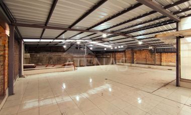 NAVE O BODEGA EN RENTA, AVENIDA DE LAS AMERICAS - ENTRADA A LAS PENCAS