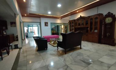 Rumah Mewah Ex Pejabat Cocok Untuk Rumah Kost Lokasi Rawa Belong Dekat Palmerah
