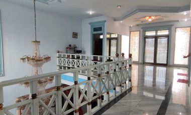 Rumah Mewah Ex Pejabat Cocok Untuk Rumah Kost Lokasi Rawa Belong Dekat Palmerah