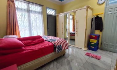 Rumah Mewah Ex Pejabat Cocok Untuk Rumah Kost Lokasi Rawa Belong Dekat Palmerah