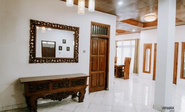 Villa Tropis Modern Full Furnished Dijual, di Area Lovina Buleleng
