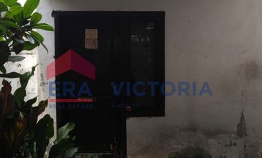 Rumah + Ruang Usaha Mojoroto Kota Kediri Pinggir Jalan Besar Dekat Dengan Klinik Kesehatan, Terminal dan Lingkungan Sekolah
