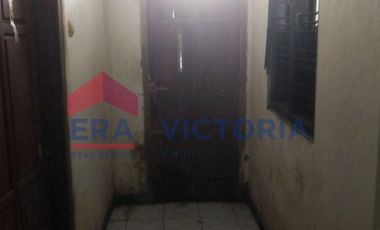 Rumah + Ruang Usaha Mojoroto Kota Kediri Pinggir Jalan Besar Dekat Dengan Klinik Kesehatan, Terminal dan Lingkungan Sekolah