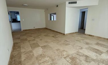 HERMOSA CASA RECIÉN REMODELADA EN LOMAS ALTAS