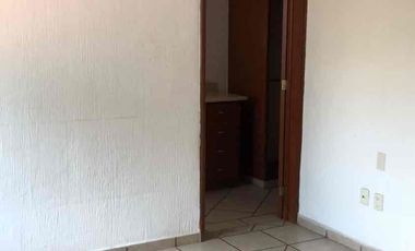 CASA EN RENTA EN VISTA HERMOSA CUERNAVACA ZONA DORADA