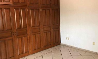 CASA EN RENTA EN VISTA HERMOSA CUERNAVACA ZONA DORADA