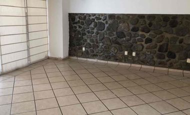 CASA EN RENTA EN VISTA HERMOSA CUERNAVACA ZONA DORADA