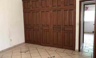 CASA EN RENTA EN VISTA HERMOSA CUERNAVACA ZONA DORADA