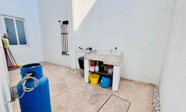 CASA EN RENTA AMUEBLADA CON ALBERCA PROPIA EN TEMIXCO