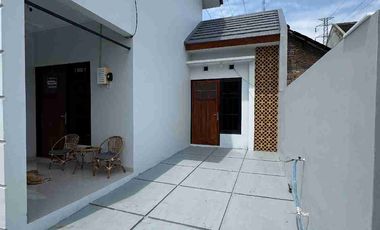 Dijual rumah siap huni lokasi sangat strategis
