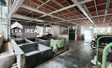 RUMAH DAN RUANG USAHA DIJUAL DI SOLO DEKAT KAMPUS UNIBA