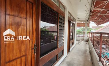 RUMAH DAN RUANG USAHA DIJUAL DI SOLO DEKAT KAMPUS UNIBA