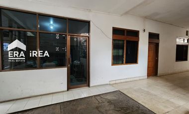 RUMAH DAN RUANG USAHA DIJUAL DI SOLO DEKAT KAMPUS UNIBA