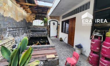 RUMAH DAN RUANG USAHA DIJUAL DI SOLO DEKAT KAMPUS UNIBA