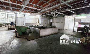 RUMAH DAN RUANG USAHA DIJUAL DI SOLO DEKAT KAMPUS UNIBA