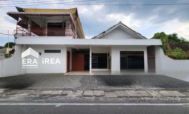 RUMAH DAN RUANG USAHA DIJUAL DI SOLO DEKAT KAMPUS UNIBA
