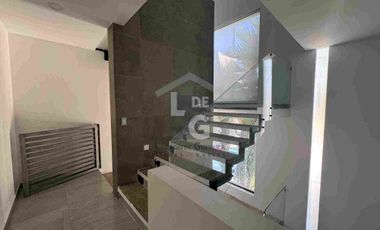 Venta casa en Lomas de Bellavista