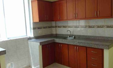 Vendo hermoso departamento iluminado cerca al parque central de Calderón