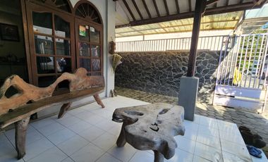 DIJUAL MURAH RUMAH + TOKO DEKAT BATIK KERIS DAN KONIMEX SOLO