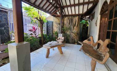 DIJUAL MURAH RUMAH + TOKO DEKAT BATIK KERIS DAN KONIMEX SOLO