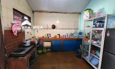 DIJUAL MURAH RUMAH + TOKO DEKAT BATIK KERIS DAN KONIMEX SOLO
