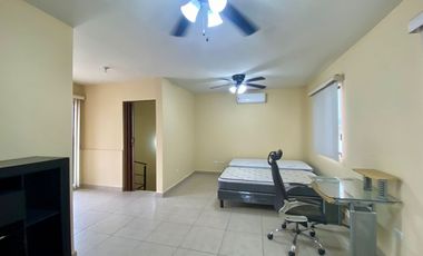 CASA EN RENTA AMUEBLADA EN BONATERRA APODACA – 3 NIVELES, TERRAZA, EXCELENTE UBICACIÓN