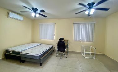 CASA EN RENTA AMUEBLADA EN BONATERRA APODACA – 3 NIVELES, TERRAZA, EXCELENTE UBICACIÓN